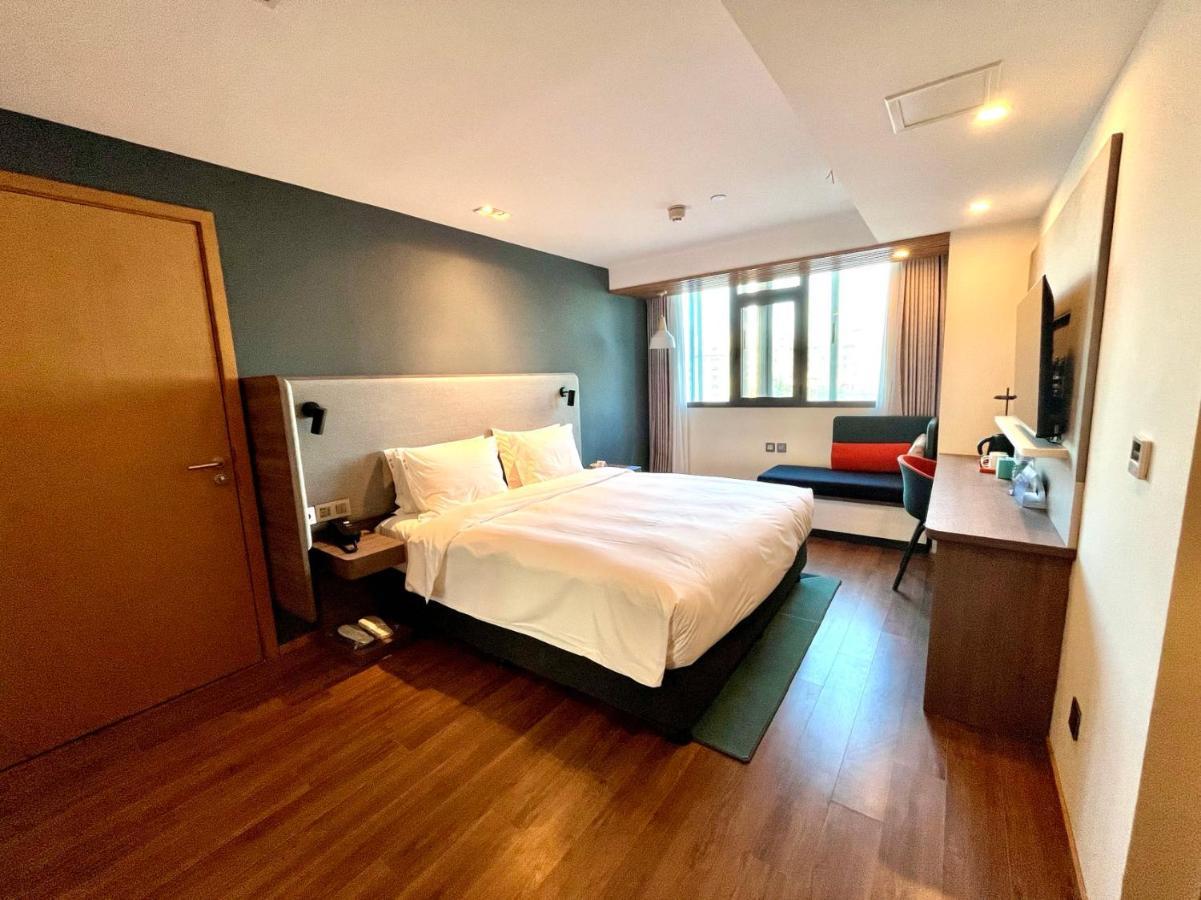Holiday Inn Express Qingdao City Center By Ihg المظهر الخارجي الصورة