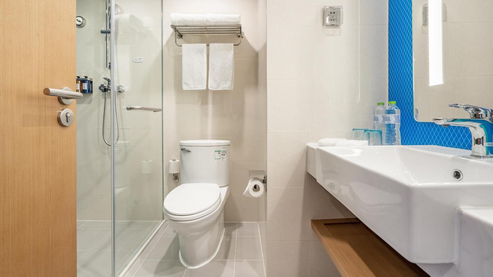 Holiday Inn Express Qingdao City Center By Ihg المظهر الخارجي الصورة
