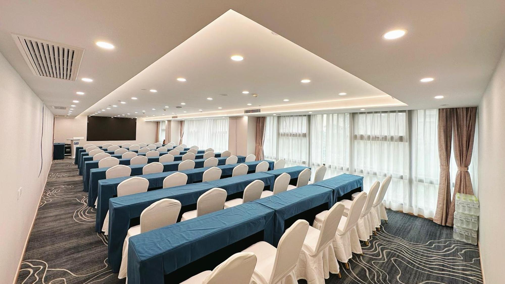 Holiday Inn Express Qingdao City Center By Ihg المظهر الخارجي الصورة